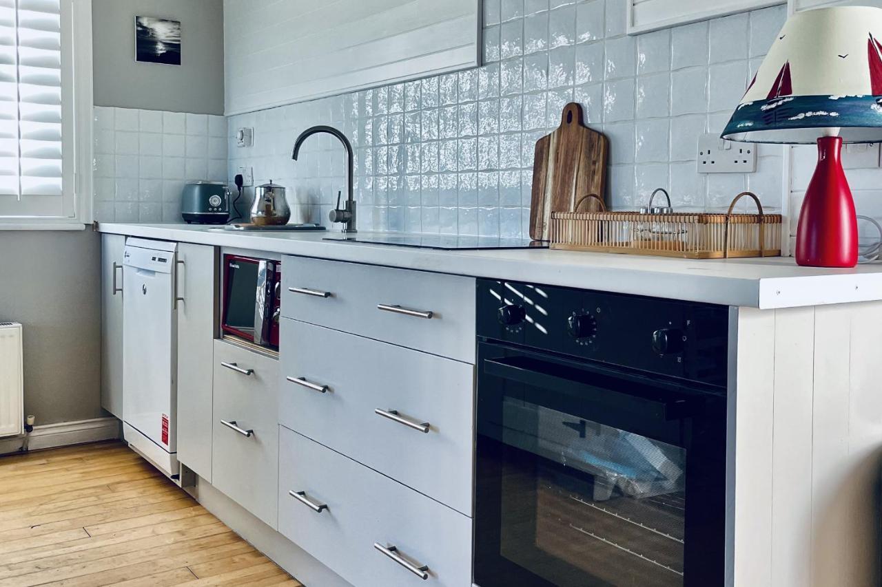 Wavecrest Holiday Cottage By Trident Holiday Homes 가리보에 외부 사진