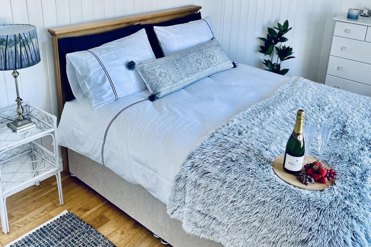 Wavecrest Holiday Cottage By Trident Holiday Homes 가리보에 외부 사진