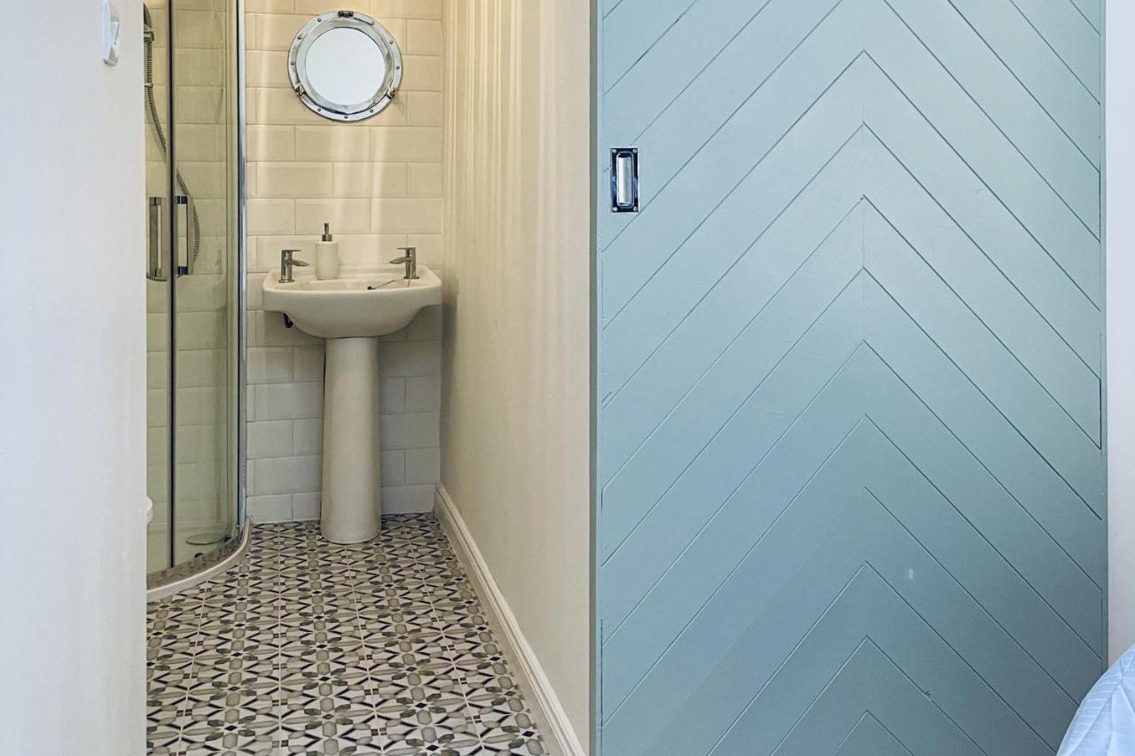 Wavecrest Holiday Cottage By Trident Holiday Homes 가리보에 외부 사진